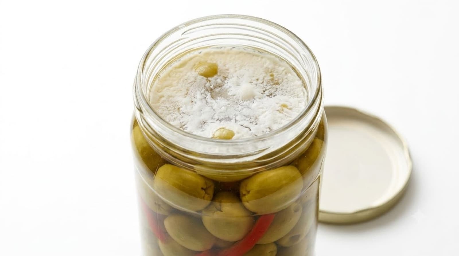 Le apareció una capa blanca sobre las aceitunas, ¿qué hago?